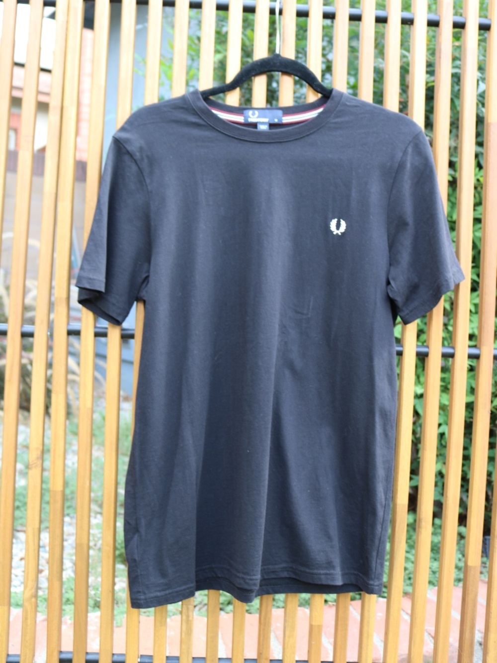 Fred Perry Ringer Tee - Picture 2 of 9